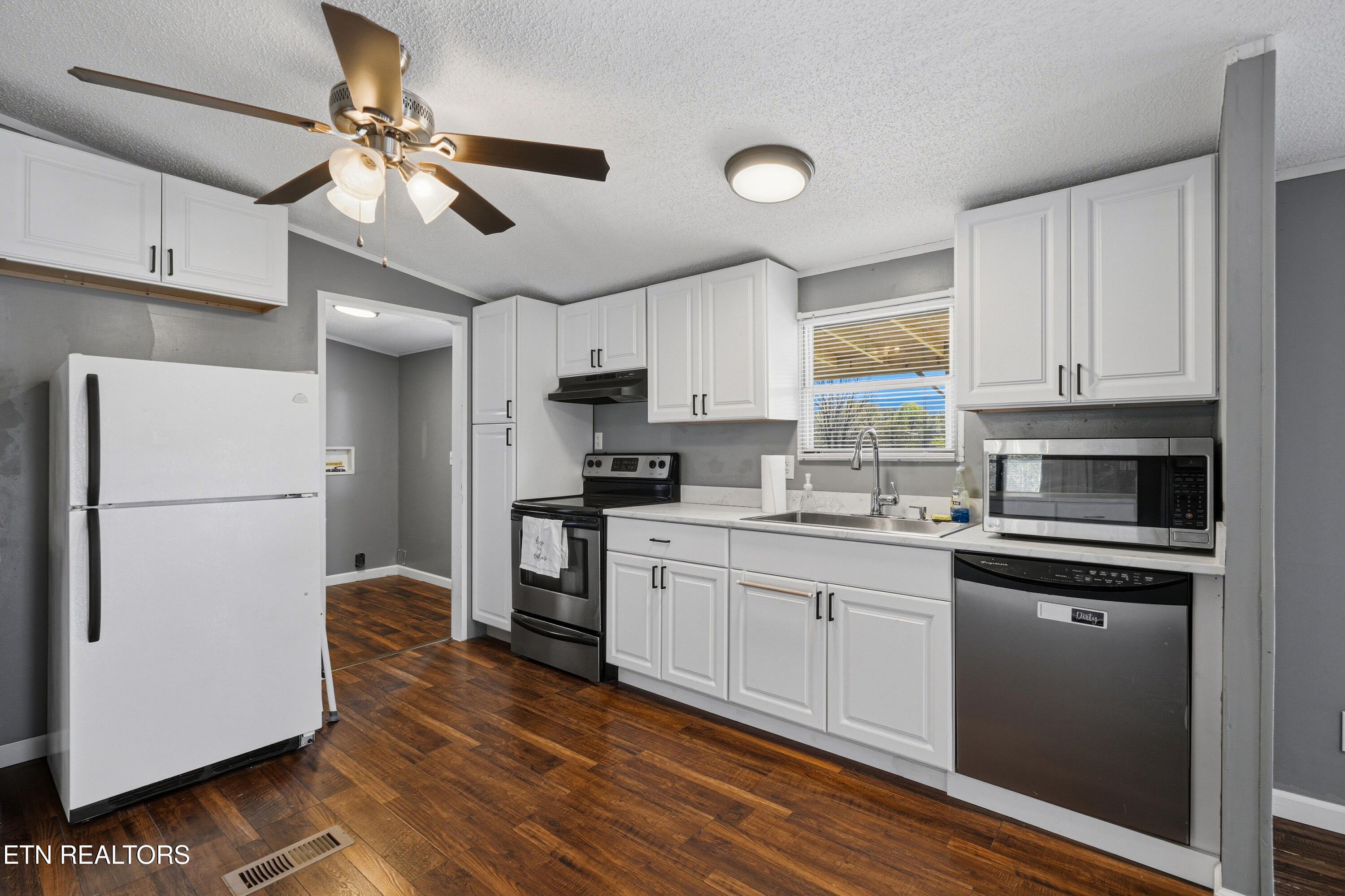 1044 Keener Road Seymour, TN 37865 - Photo 14 of 40 1044-keener-rd-17