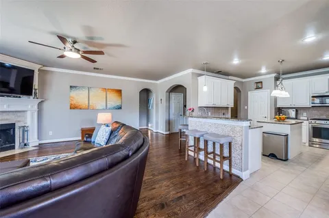 $624,900 | 159 Courtney Bay Lane, Argyle, TX 76226