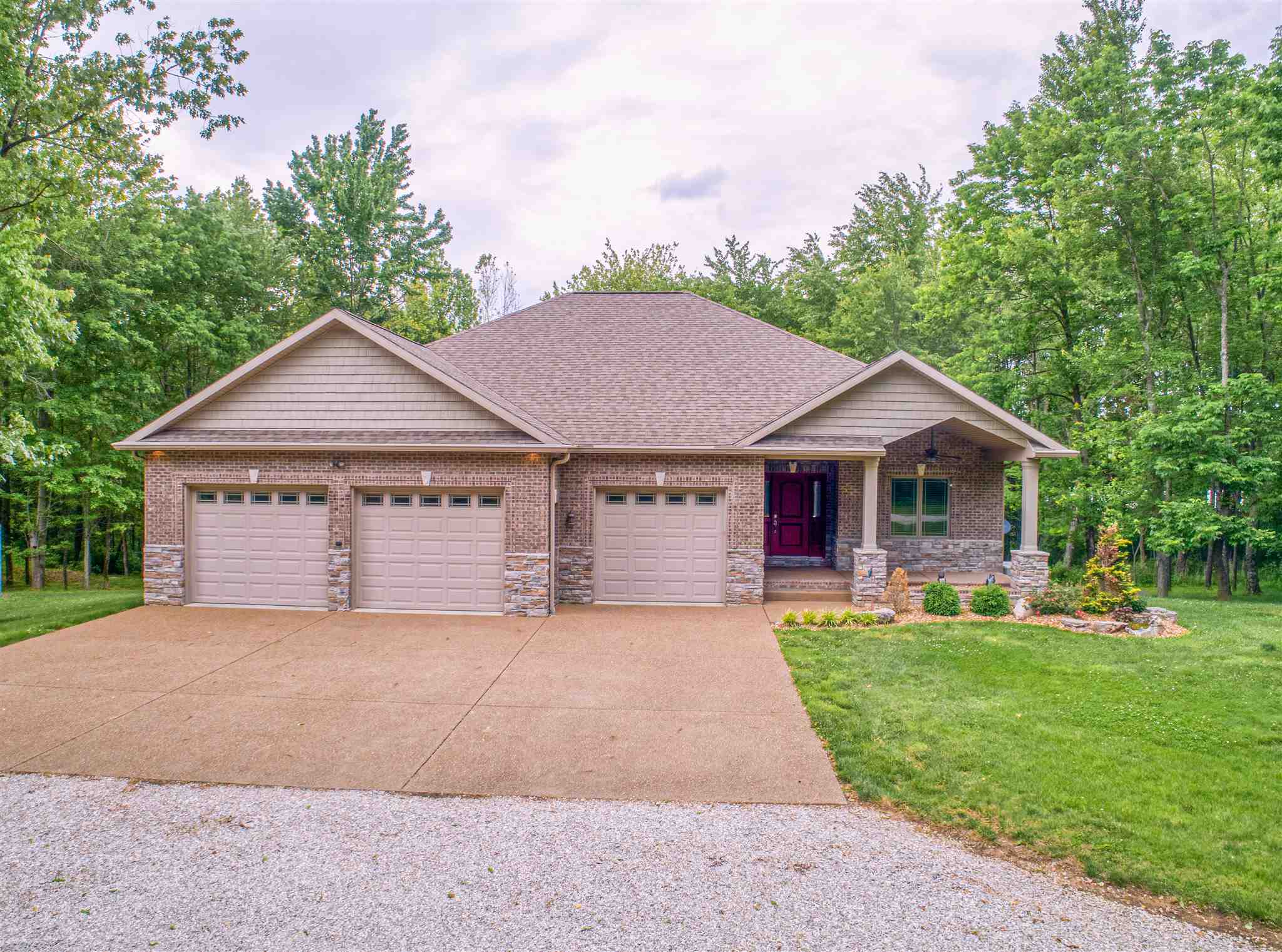 20050 Barton Road Haubstadt, IN 47639 - Photo 1 of 36 Gallery Image 1