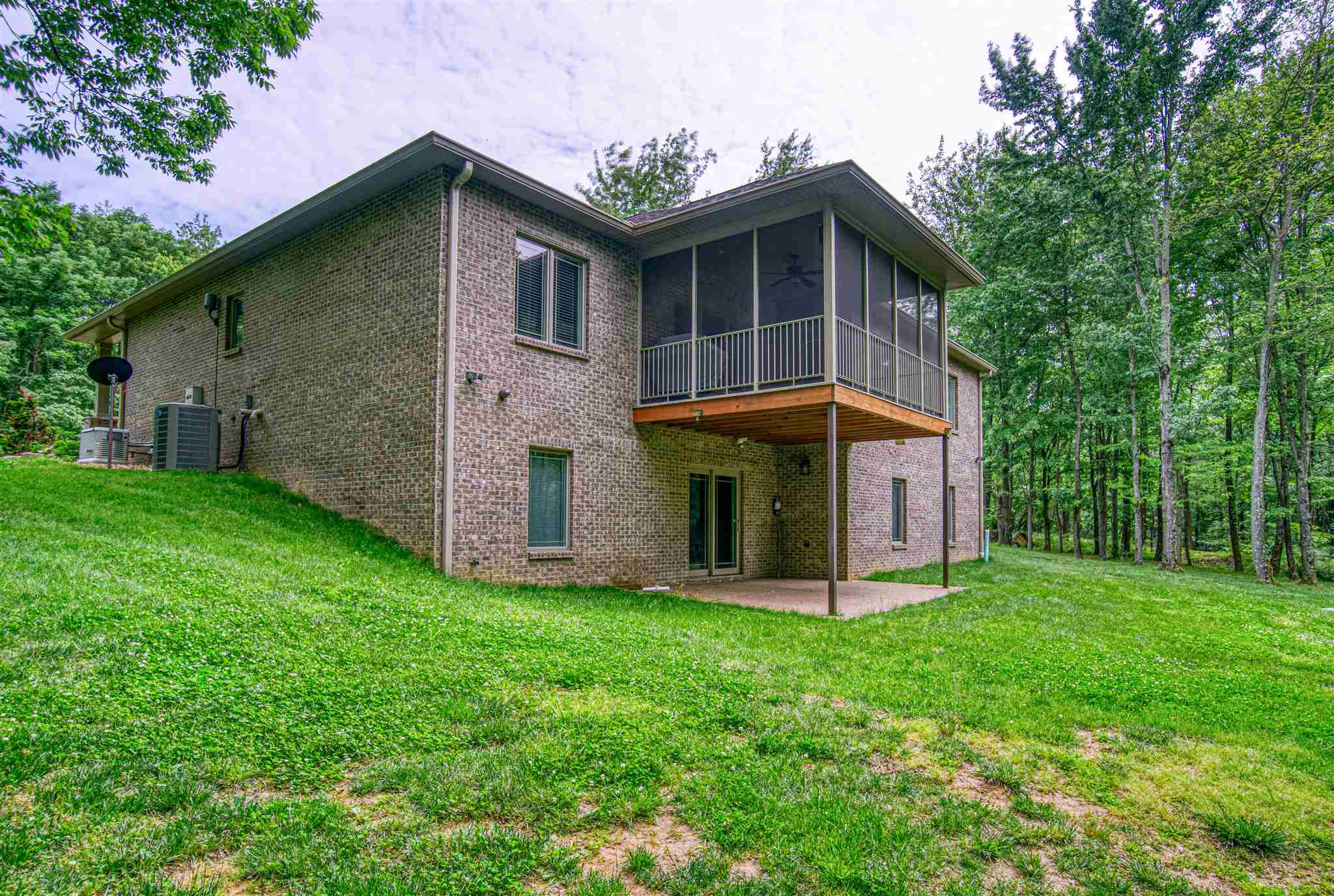 20050 Barton Road Haubstadt, IN 47639 - Photo 30 of 36 Gallery Image 30