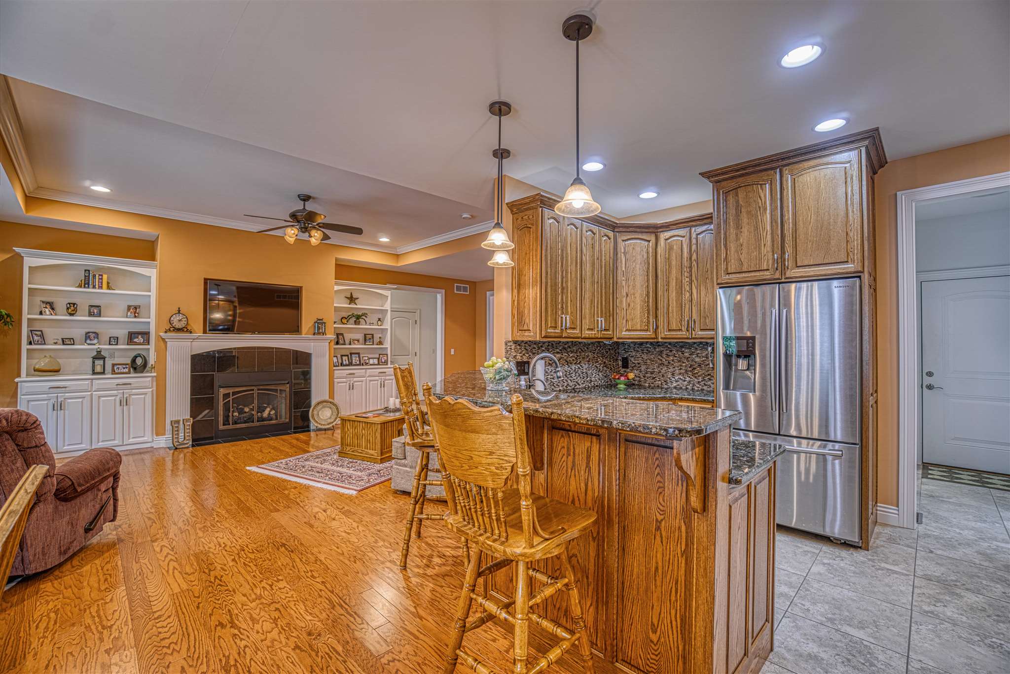 20050 Barton Road Haubstadt, IN 47639 - Photo 10 of 36 Gallery Image 10
