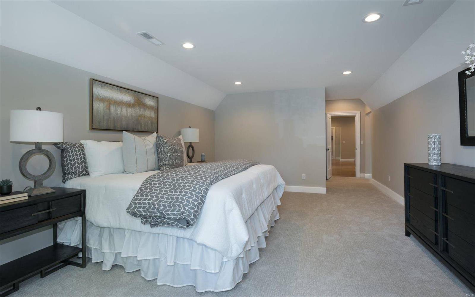 48 Williamsburg Road Creve Coeur, MO 63141 - Photo 40 of 50 Gallery Image 40
