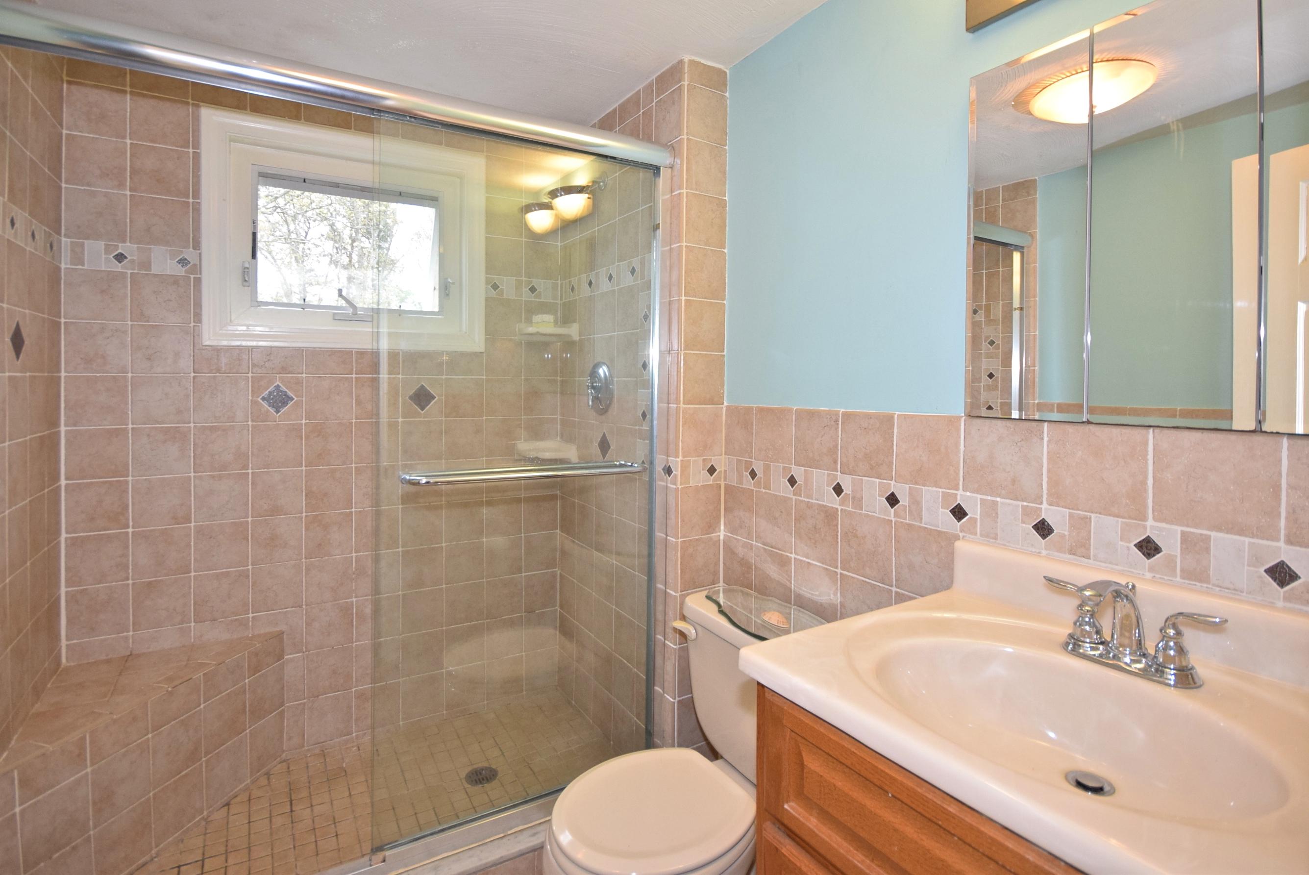 190 Williston Road Sagamore Beach, MA 02562 - Photo 10 of 16 DSC_0207