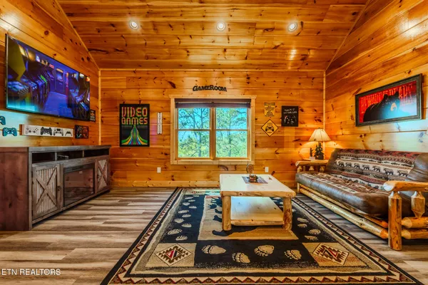 $2,199,000 | 782 Park Vista Way, Gatlinburg, TN 37738