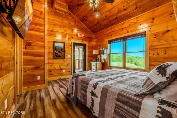 $2,199,000 | 782 Park Vista Way, Gatlinburg, TN 37738