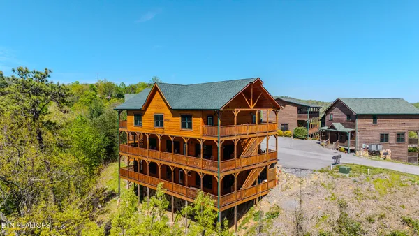 $2,199,000 | 782 Park Vista Way, Gatlinburg, TN 37738