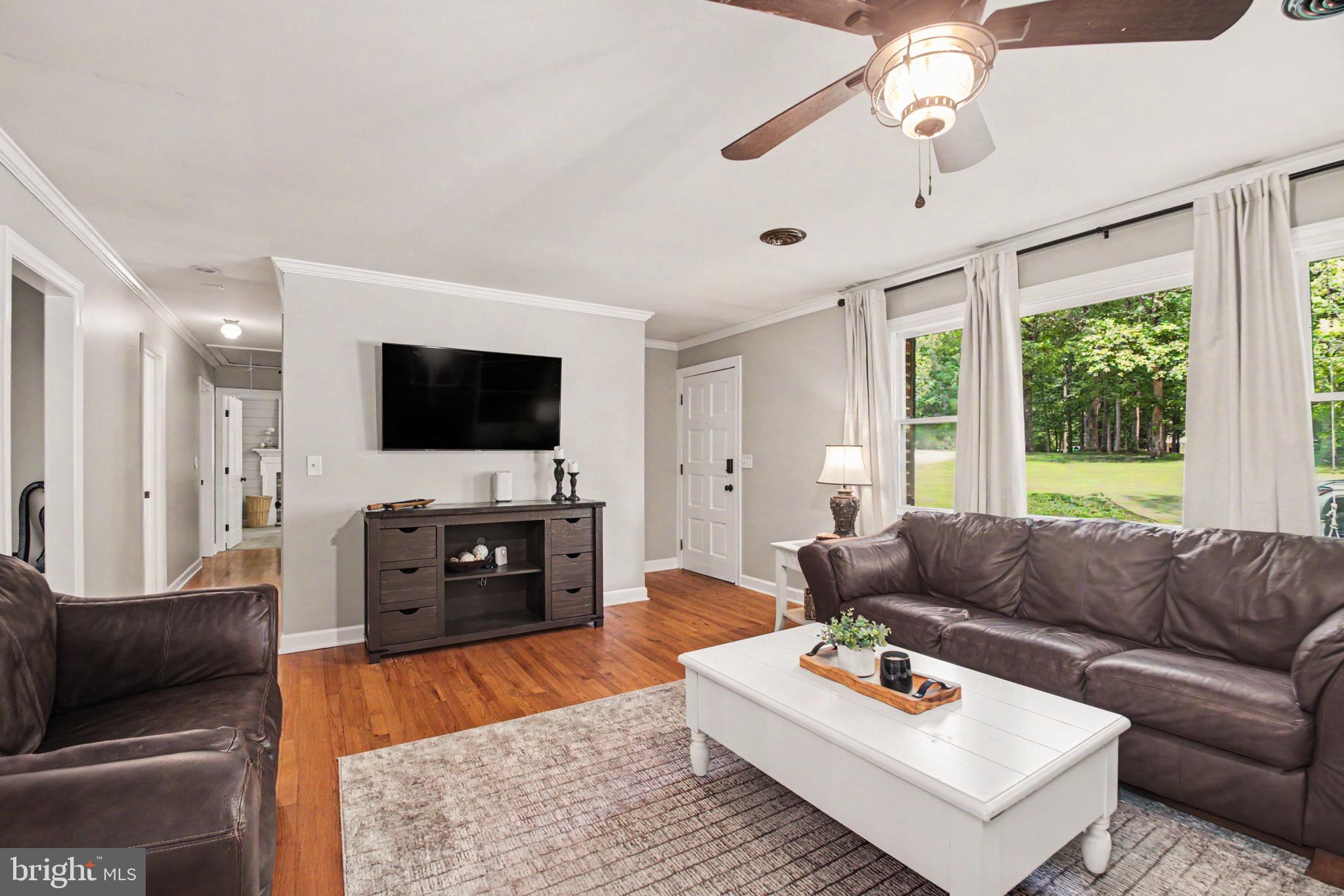 10224 Mill Pond Road Spotsylvania, VA 22551 - Photo 3 of 52 Living Room w/Hardwood Floors