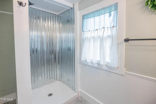 $349,900 | 3 Jennings Lane, Greeneville, TN 37743