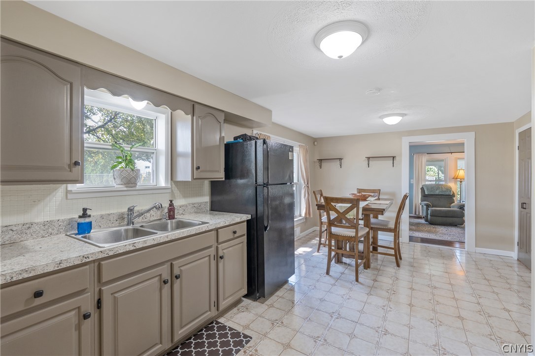 102 Marsden Road Salina, NY 13208 - Photo 14 of 33 Gallery Image 14