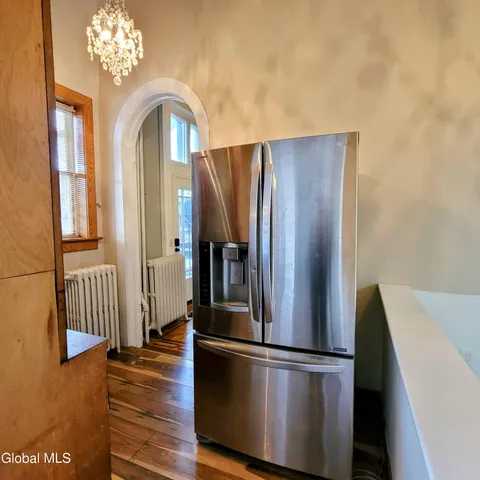 $2,500 | 199 2nd Street, Troy, NY 12180