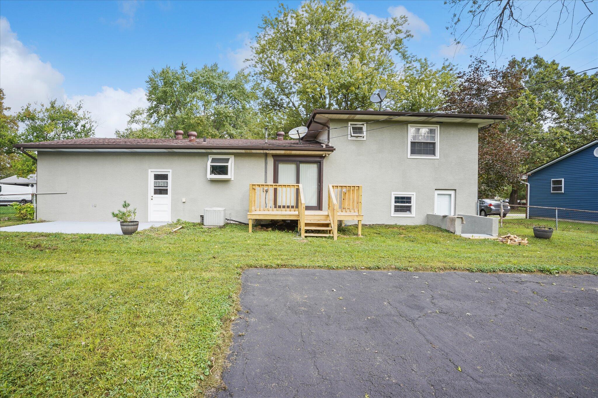 209 Dunbarton Road Columbus, OH 43230 - Photo 32 of 37 Gallery Image 32