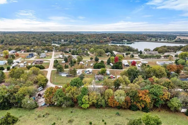 $250,000 | 13 Oak Crest Drive, Linn Valley, KS 66040