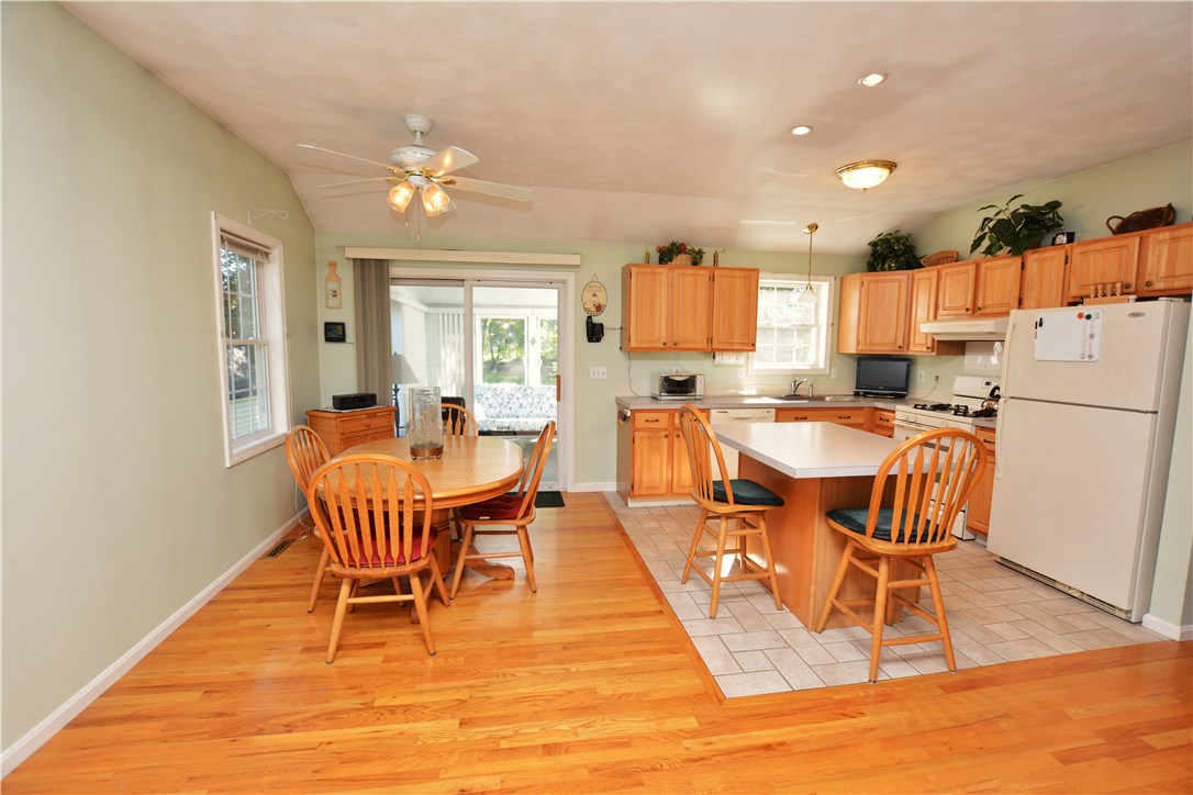157 Lonsdale Farm Road Cumberland, RI 02864 - Photo 16 of 28 Gallery Image 16
