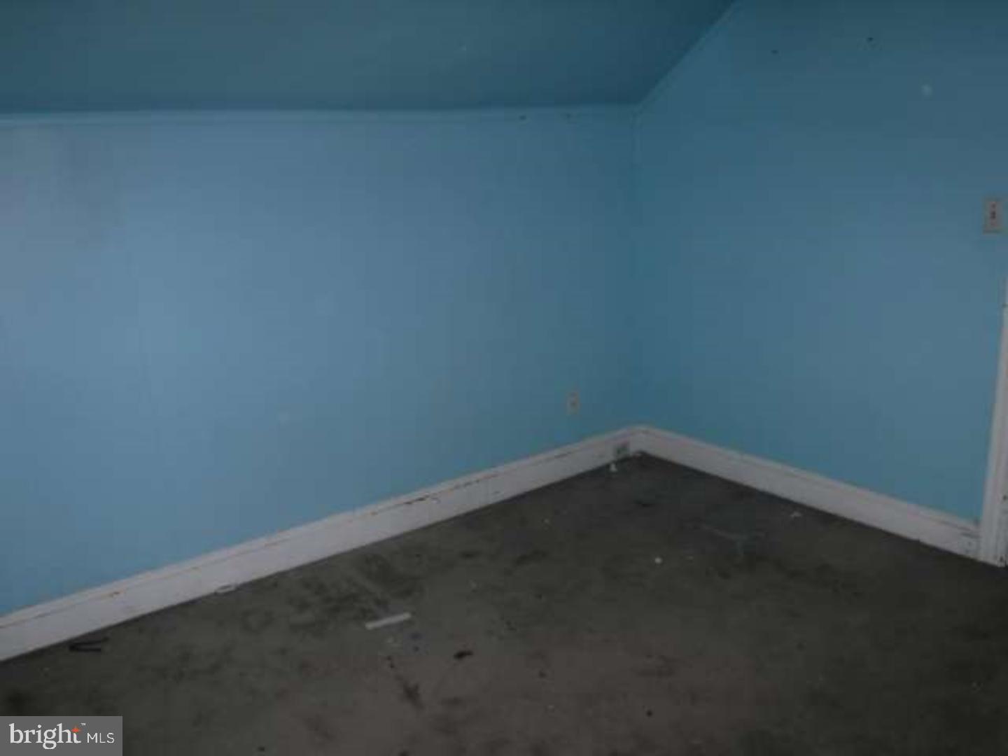 622 Democrat Road Gibbstown, NJ 08027 - Photo 2 of 7