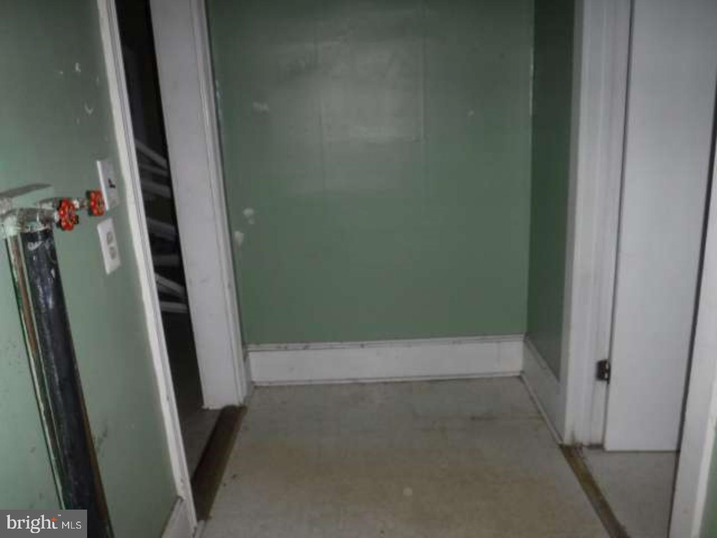 622 Democrat Road Gibbstown, NJ 08027 - Photo 5 of 7