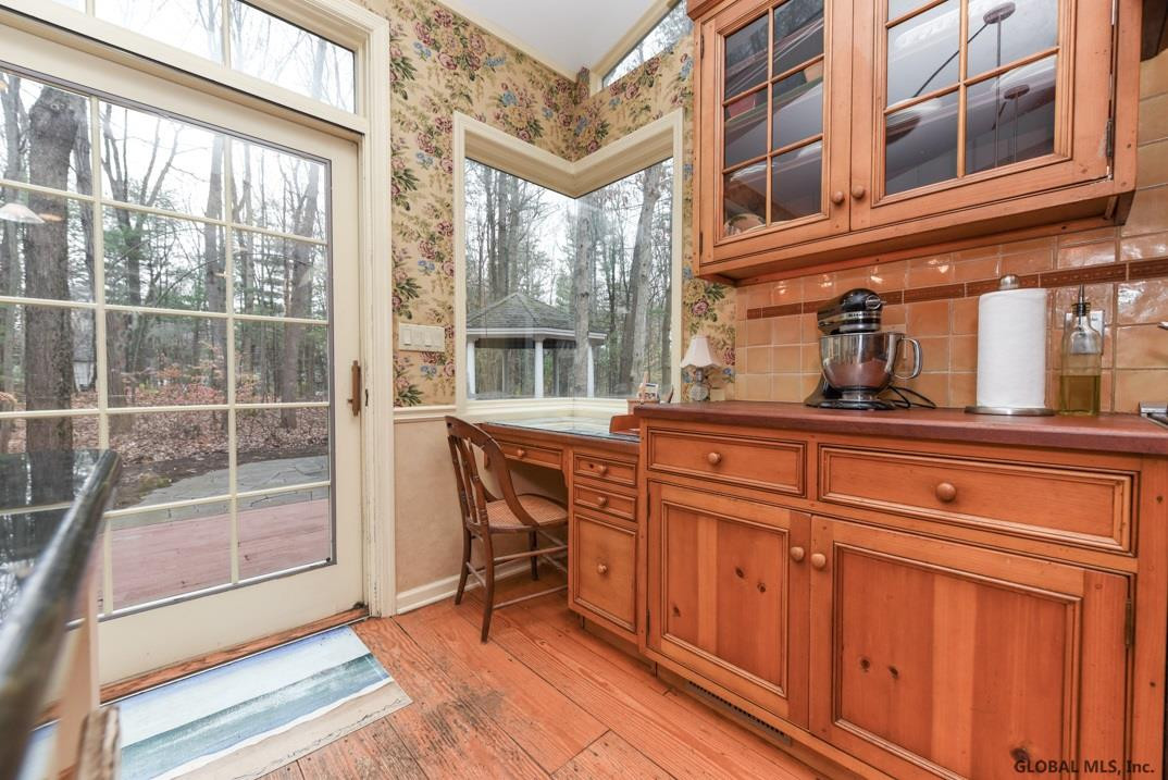 30 Ruxton Road Bethlehem, NY 12054 - Photo 13 of 49 Photo 13