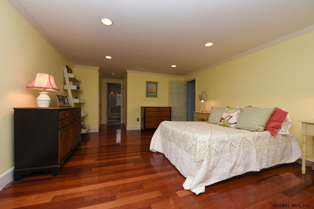 30 Ruxton Road Bethlehem, NY 12054 - Photo 33 of 49 Photo 34