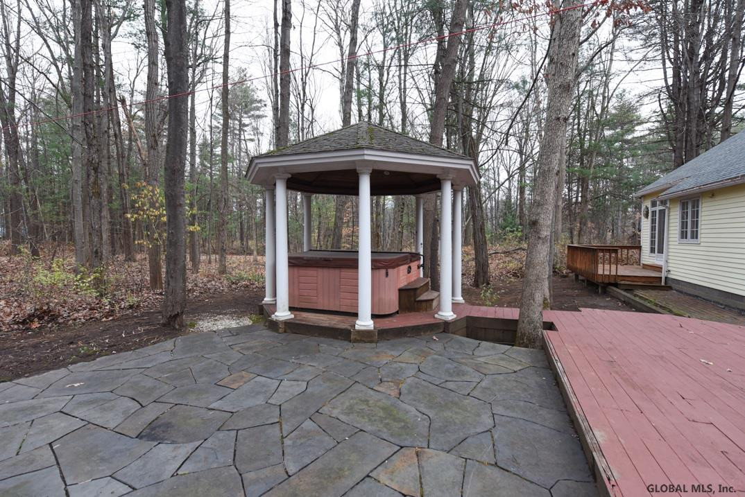 30 Ruxton Road Bethlehem, NY 12054 - Photo 47 of 49 Photo 48