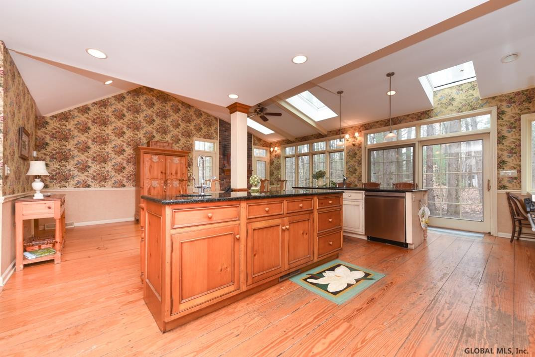 30 Ruxton Road Bethlehem, NY 12054 - Photo 5 of 49 Photo 5