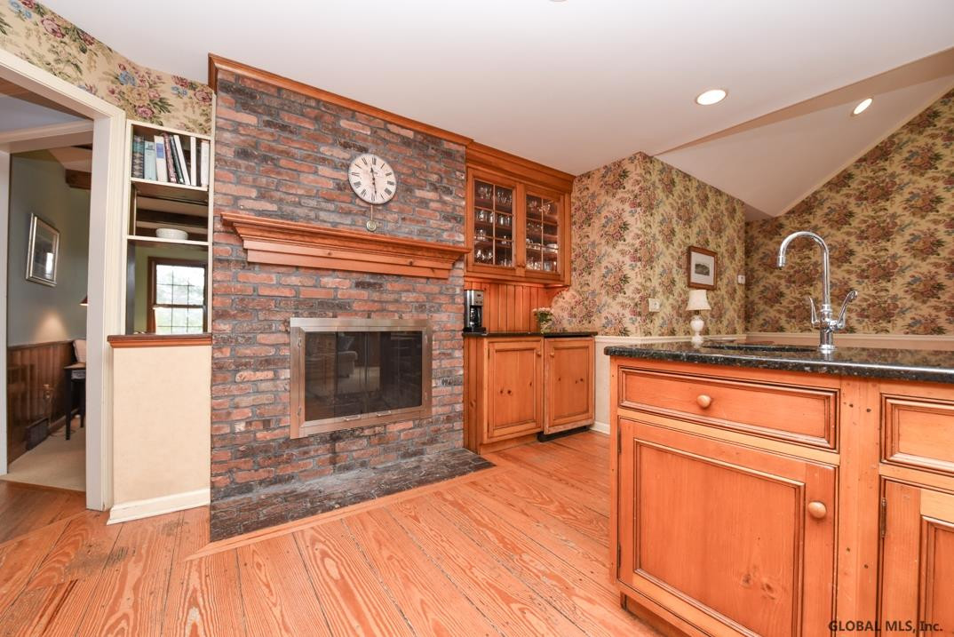 30 Ruxton Road Bethlehem, NY 12054 - Photo 7 of 49 Photo 7