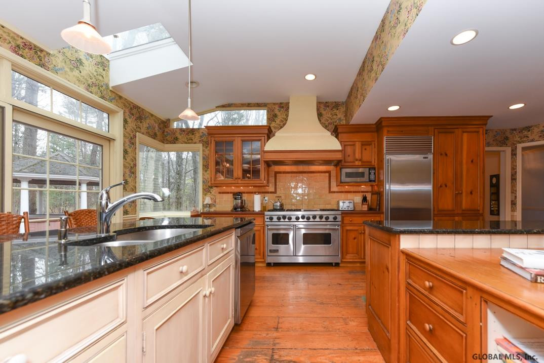 30 Ruxton Road Bethlehem, NY 12054 - Photo 10 of 49 Photo 10