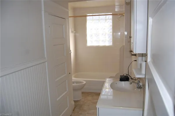 $2,100 | 819 Watson Avenue, Winston-Salem, NC 27103