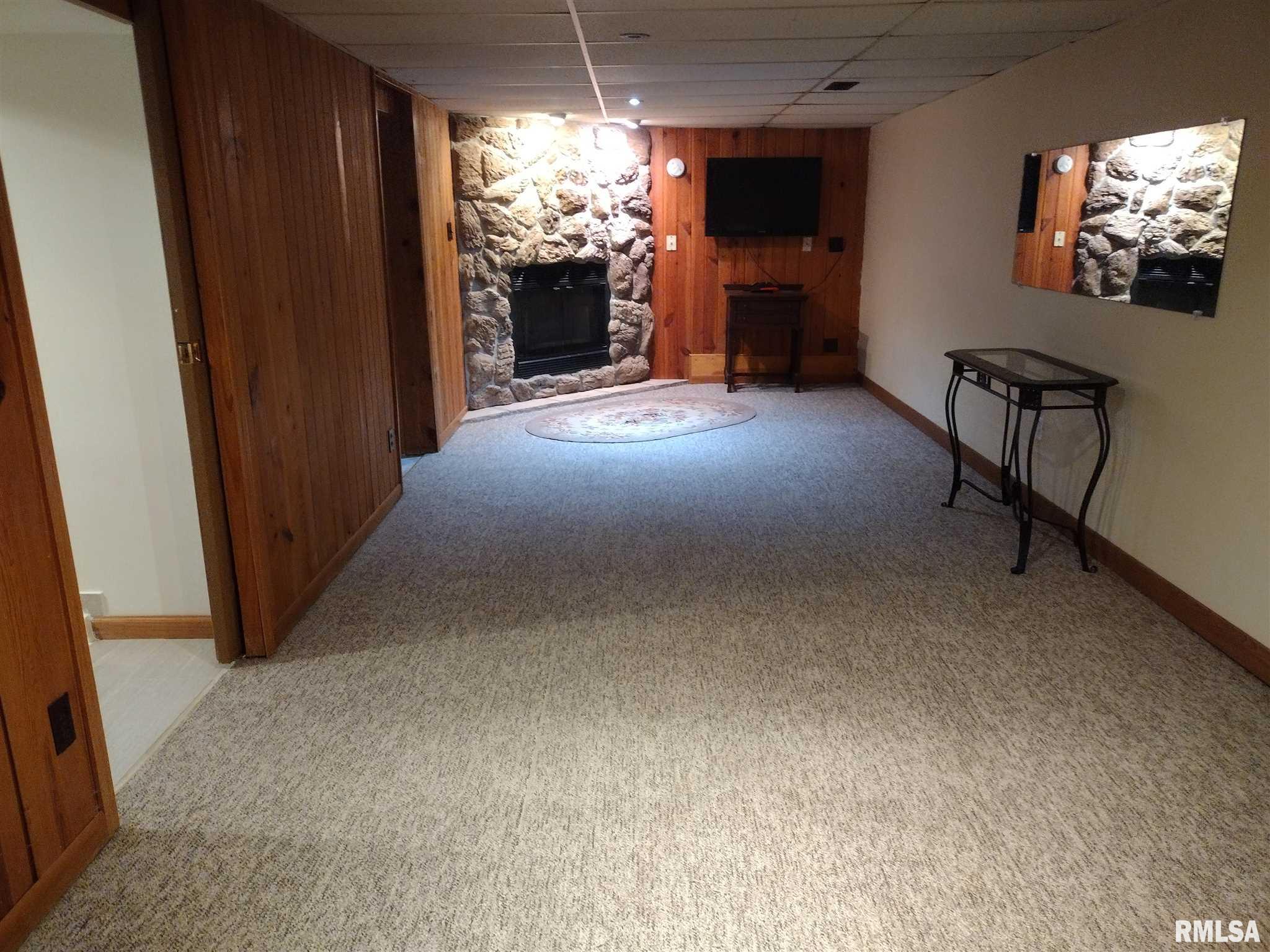 18 Radcliff Road Springfield, IL 62703 - Photo 25 of 42