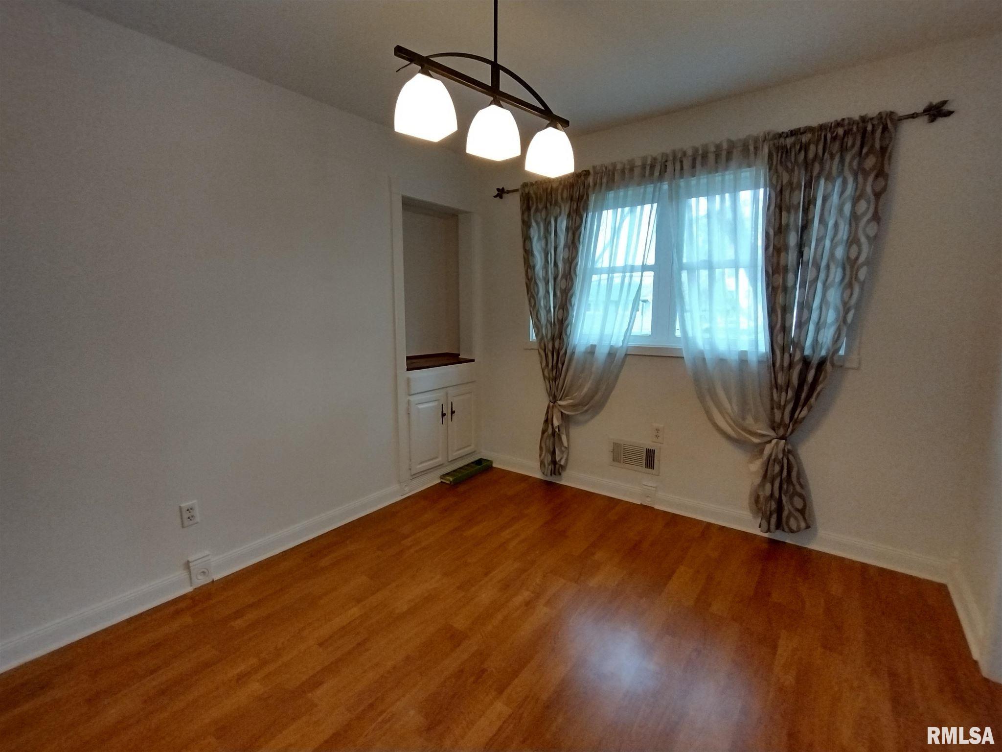 18 Radcliff Road Springfield, IL 62703 - Photo 7 of 42