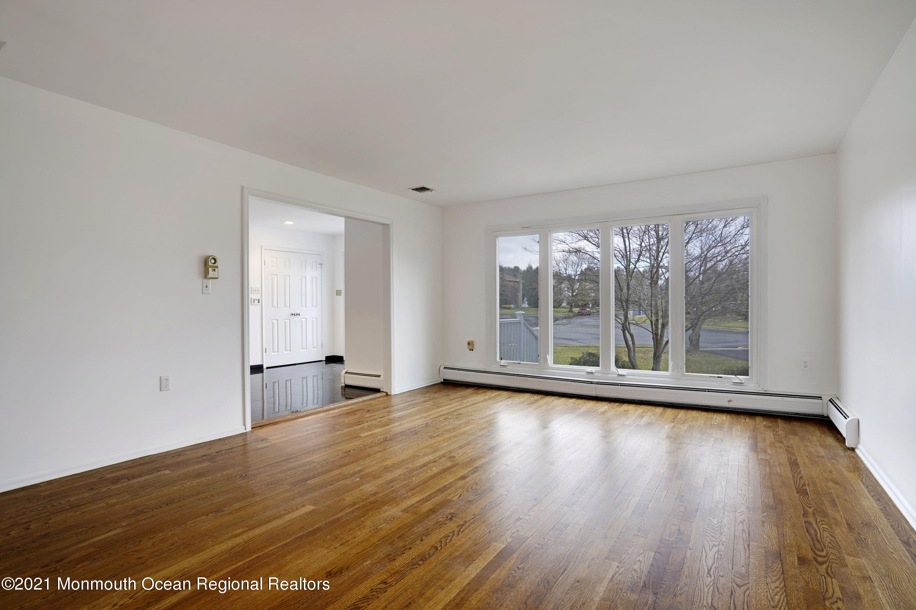 12 Nancy Road Marlboro, NJ 07746 - Photo 11 of 56 017_dsc02998-dsc03002
