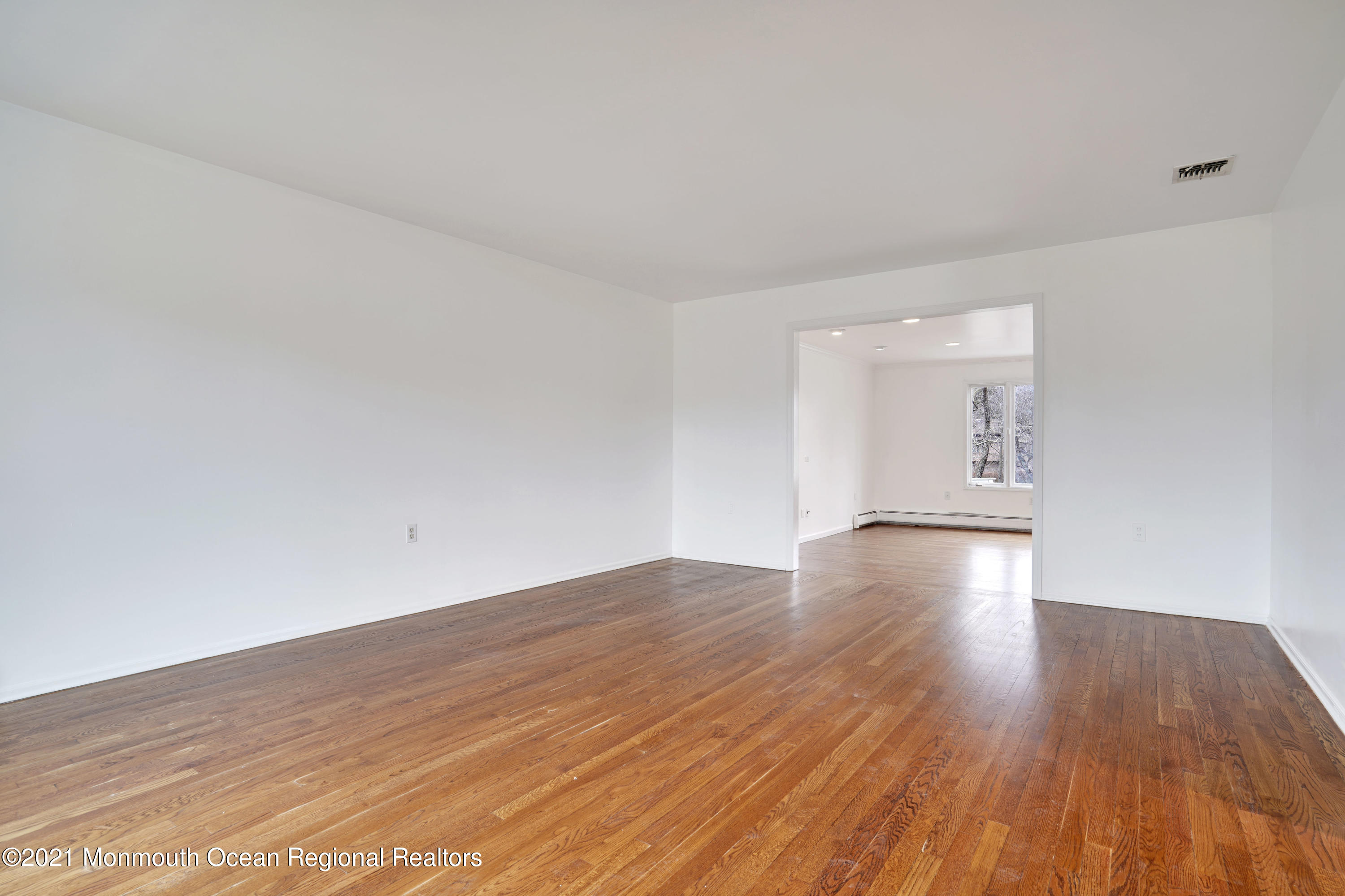 12 Nancy Road Marlboro, NJ 07746 - Photo 13 of 56 019_dsc03008-dsc03012