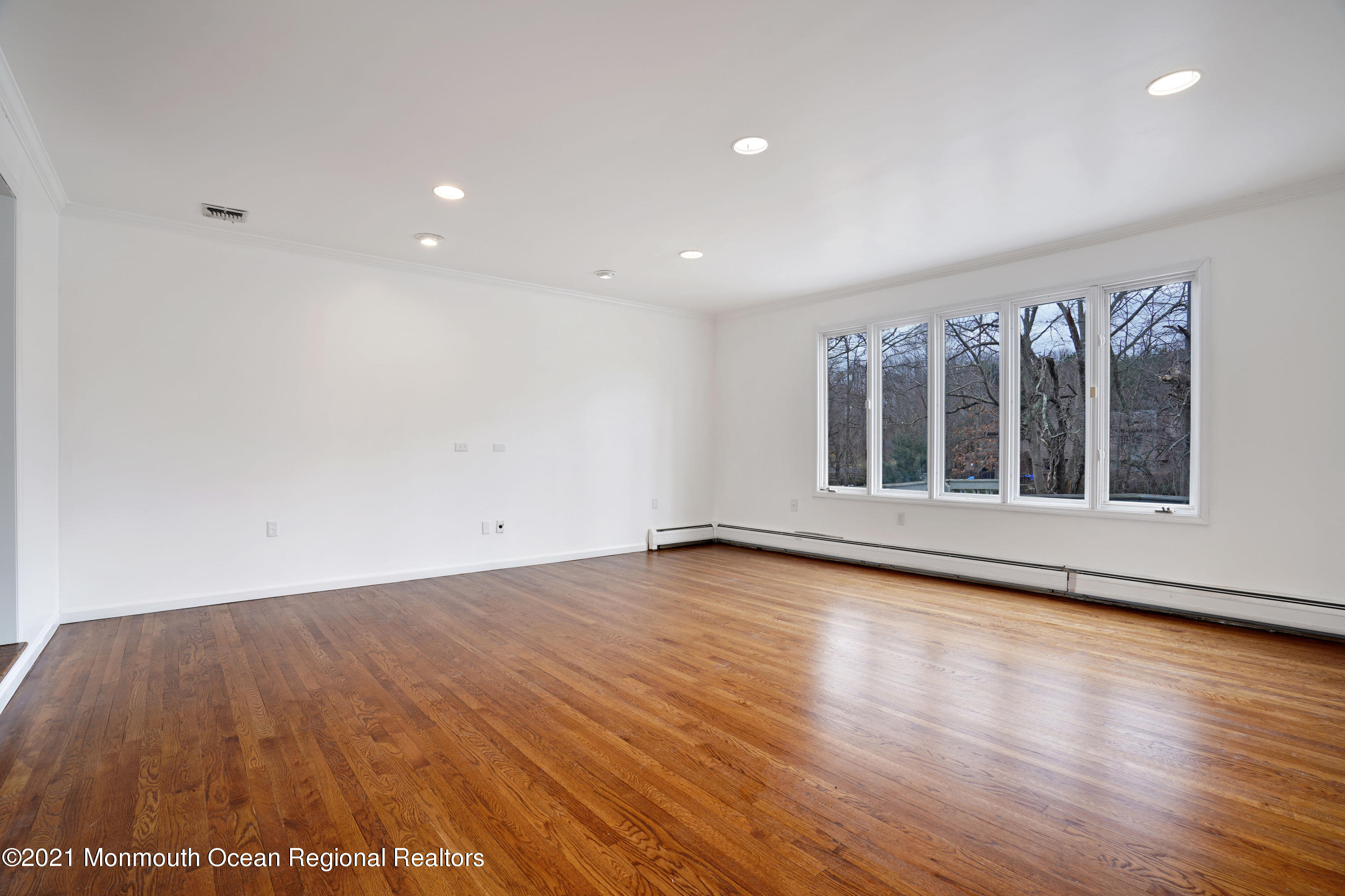 12 Nancy Road Marlboro, NJ 07746 - Photo 14 of 56 020_dsc03013-dsc03017