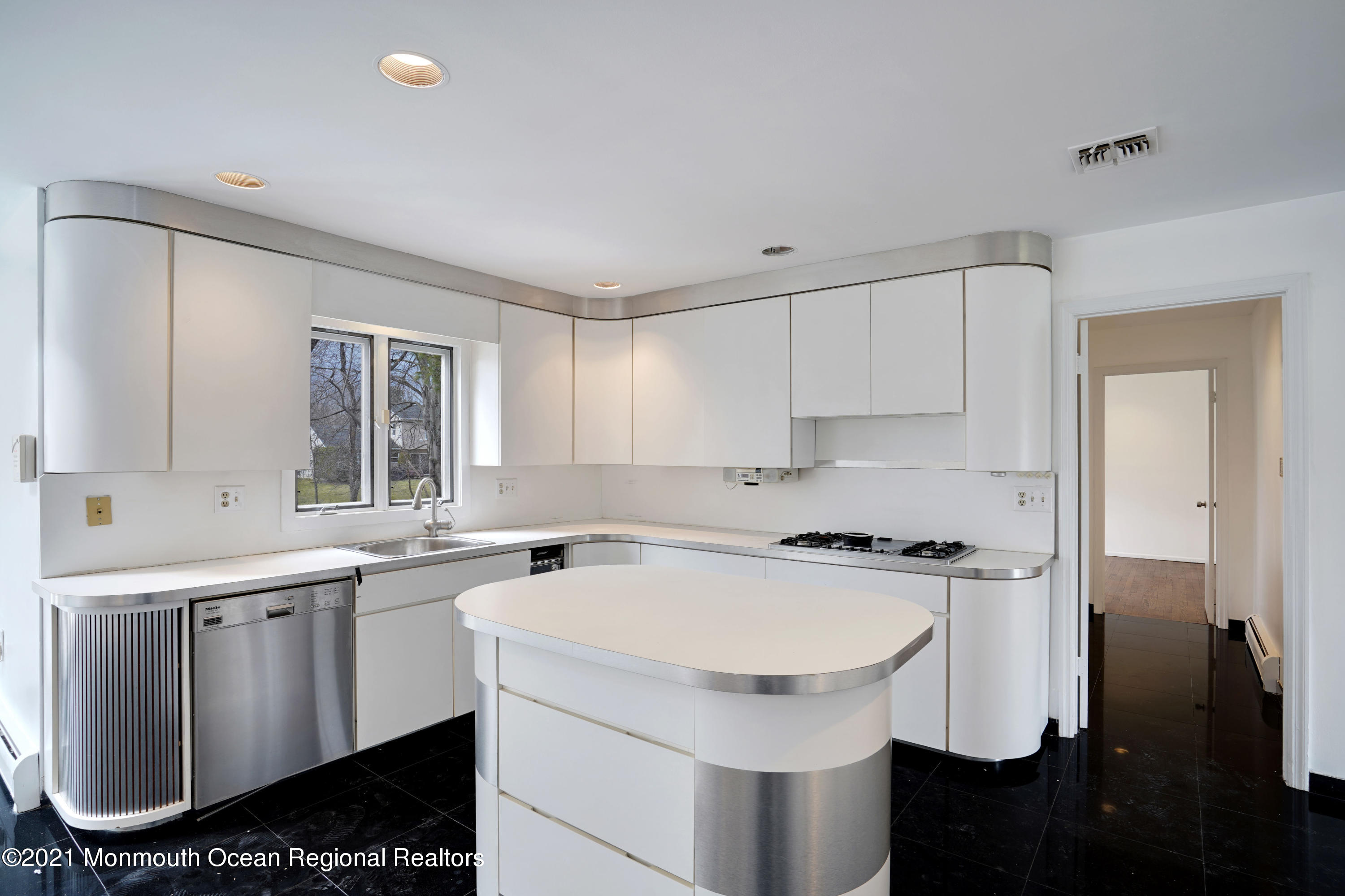 12 Nancy Road Marlboro, NJ 07746 - Photo 24 of 56 030_dsc03103-dsc03107