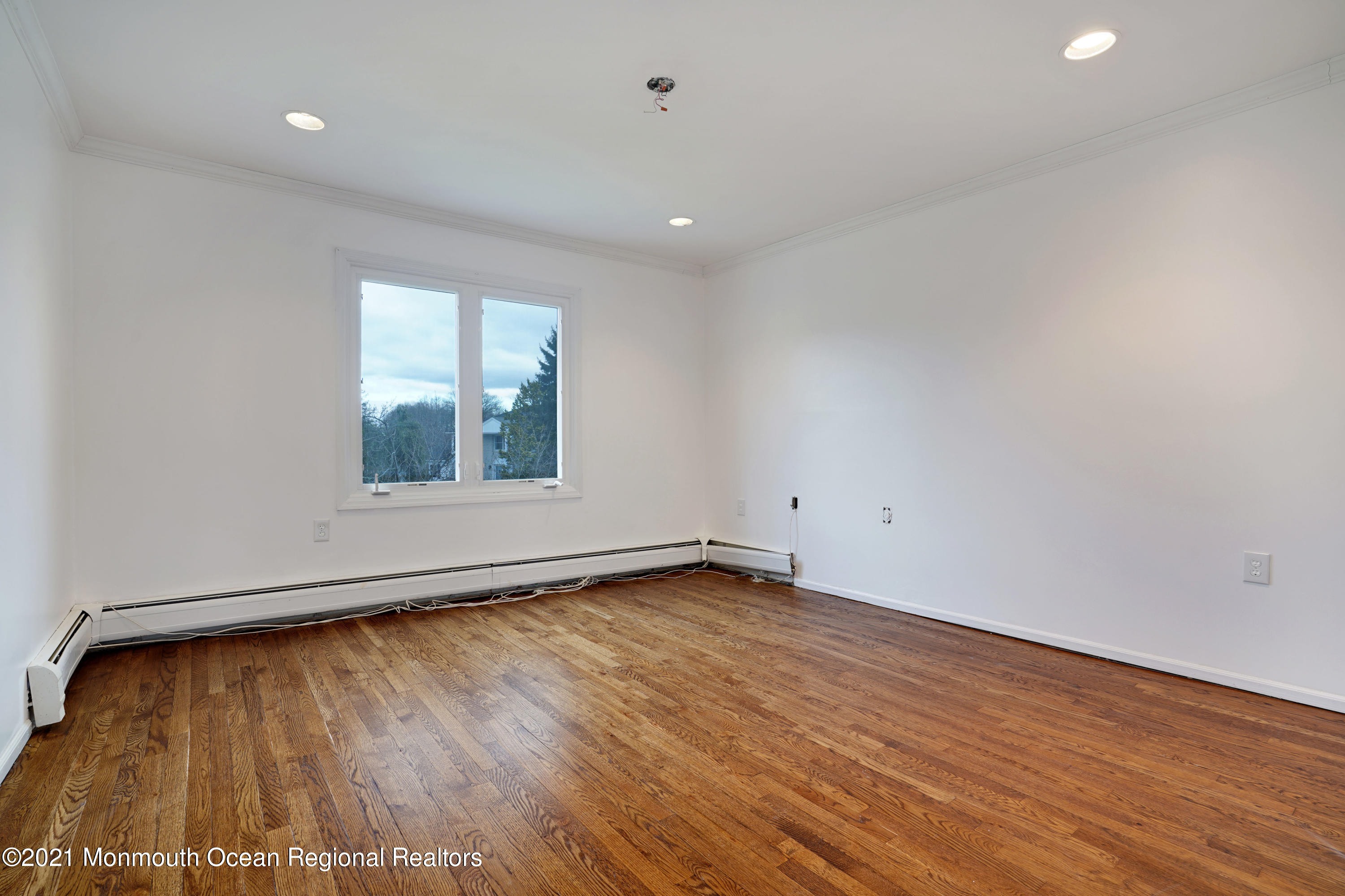 12 Nancy Road Marlboro, NJ 07746 - Photo 37 of 56 052_dsc02923-dsc02927