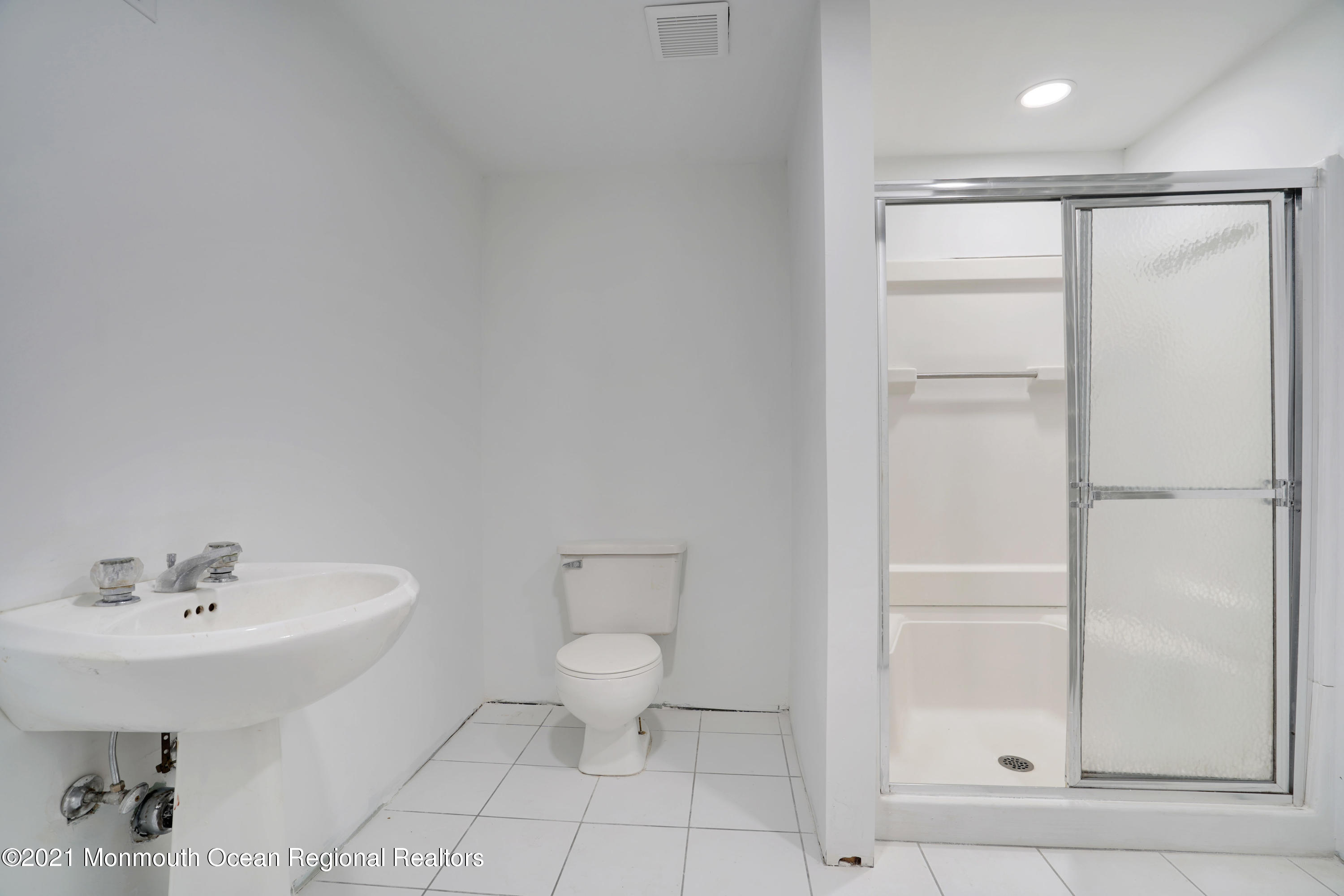 12 Nancy Road Marlboro, NJ 07746 - Photo 40 of 56 032_dsc03058-dsc03062