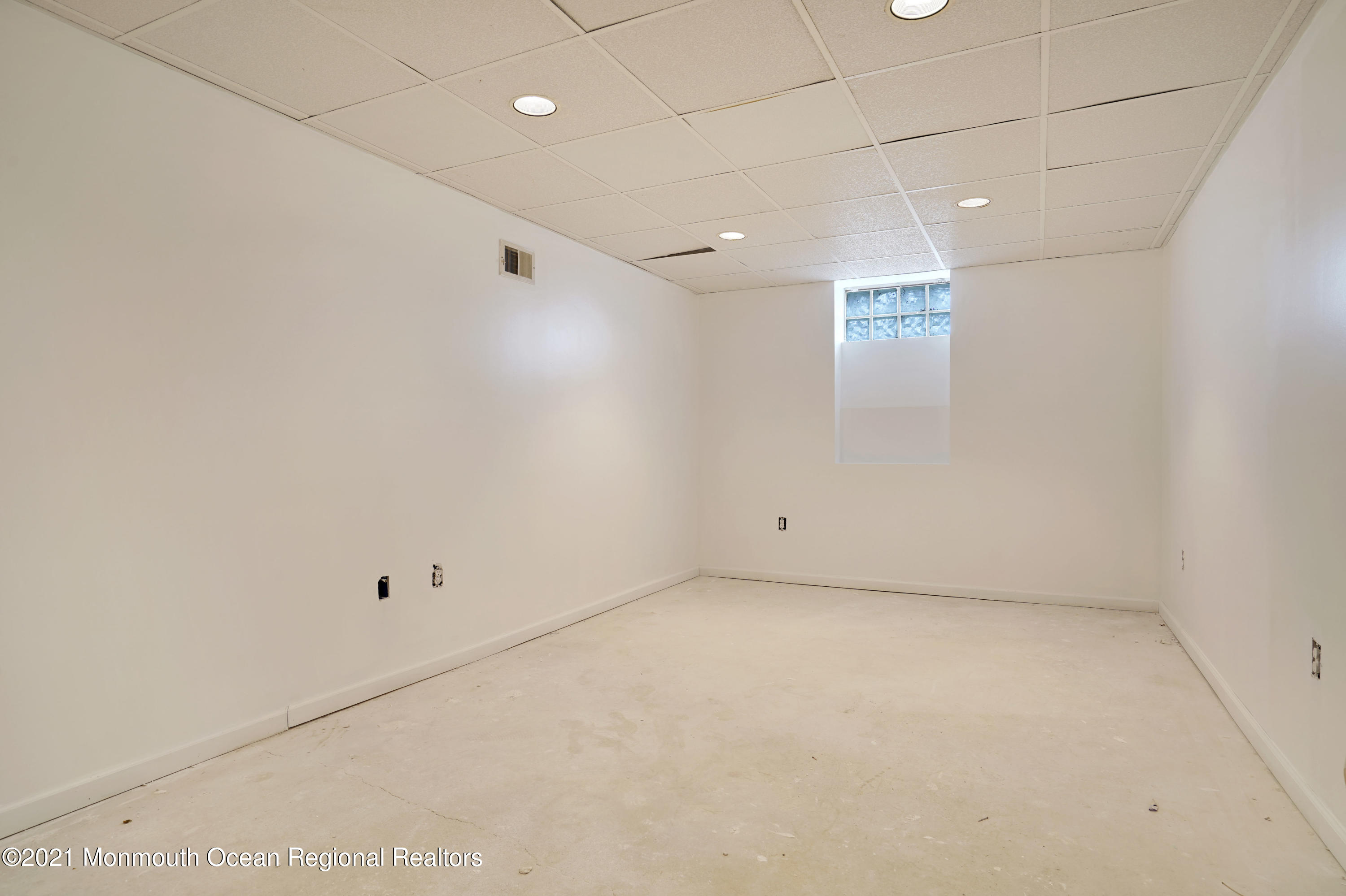 12 Nancy Road Marlboro, NJ 07746 - Photo 42 of 56 034_dsc03068-dsc03072