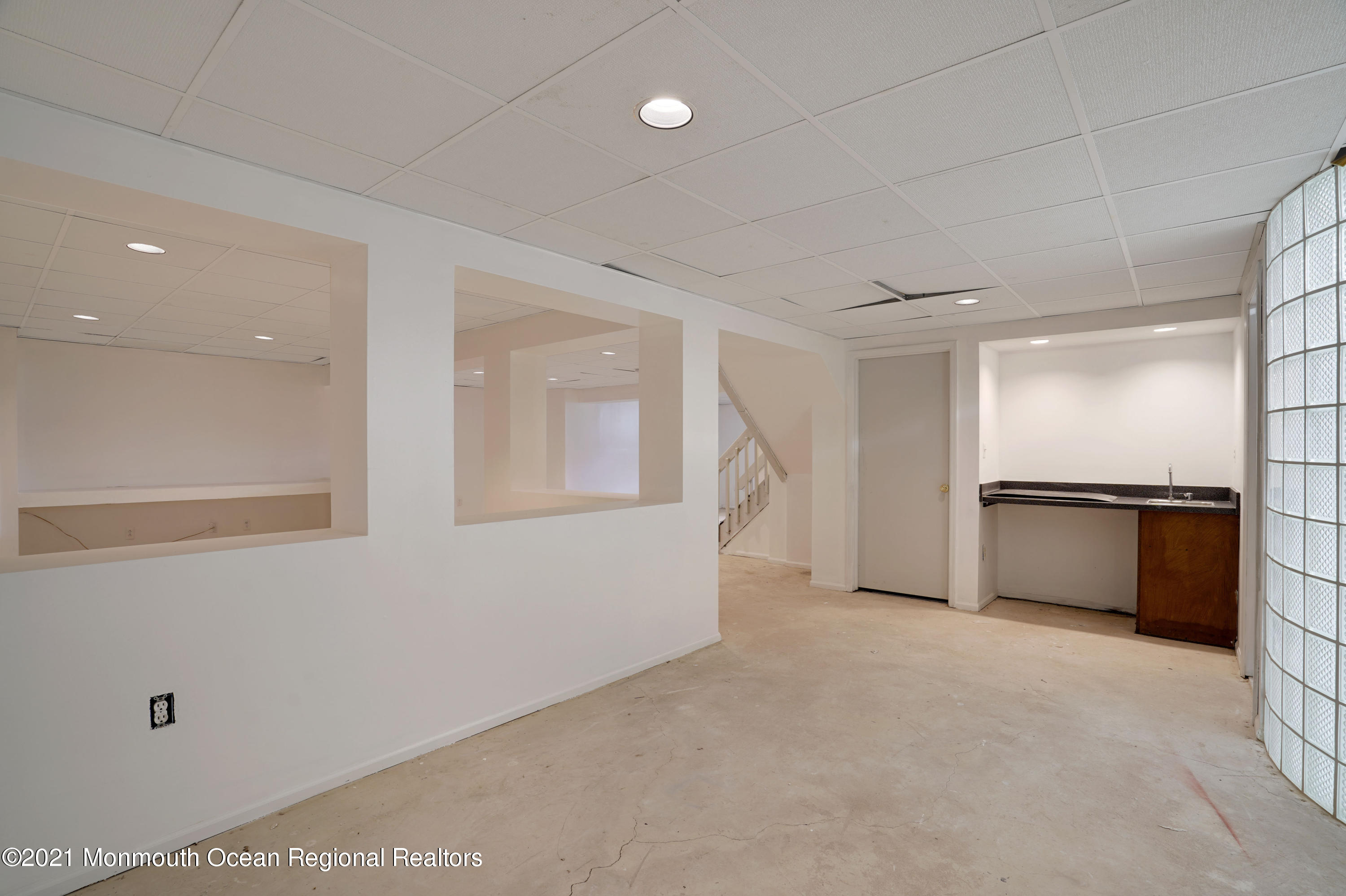 12 Nancy Road Marlboro, NJ 07746 - Photo 47 of 56 039_dsc03093-dsc03097