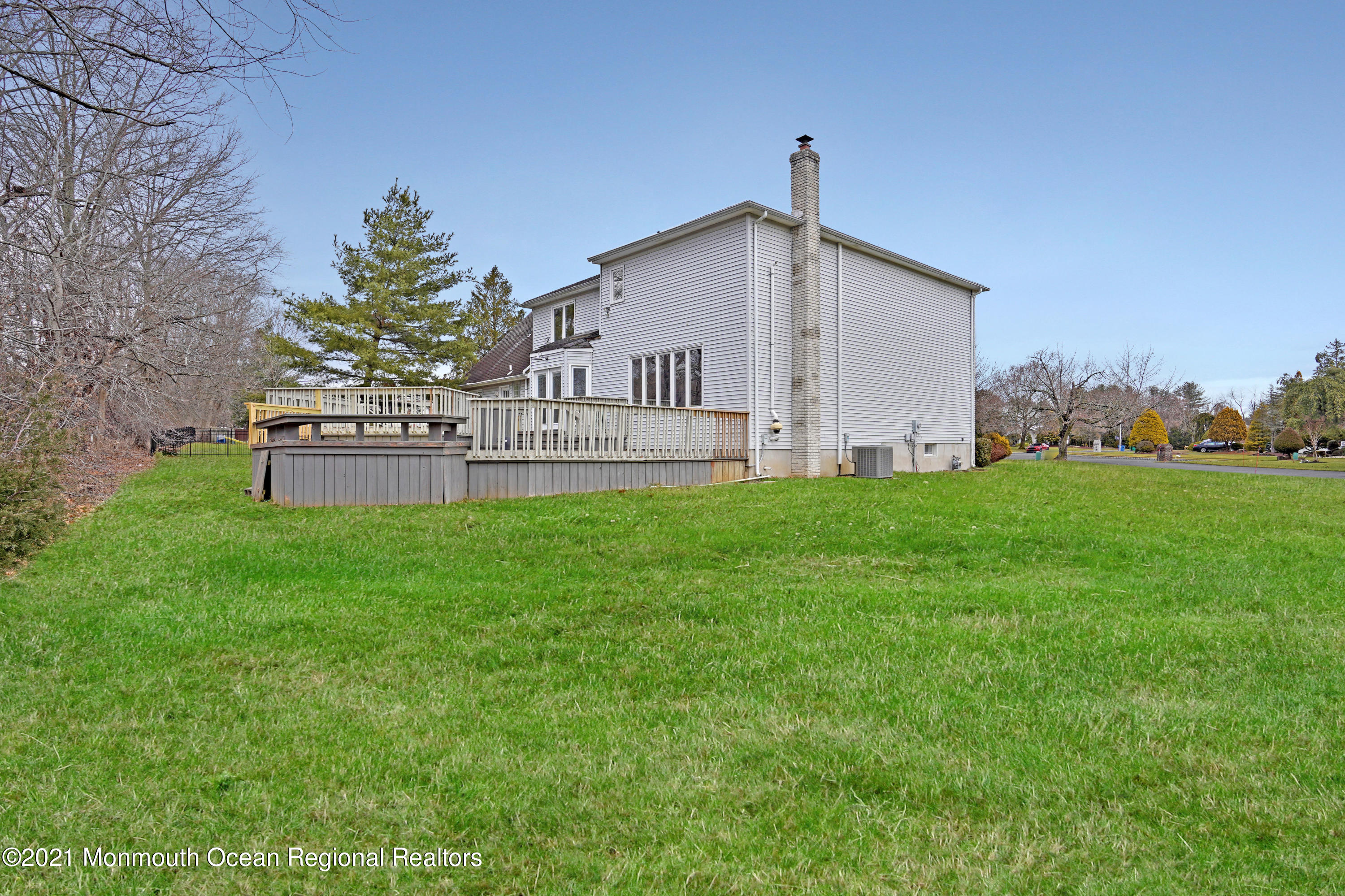 12 Nancy Road Marlboro, NJ 07746 - Photo 53 of 56 060_dsc02833-dsc02837_1