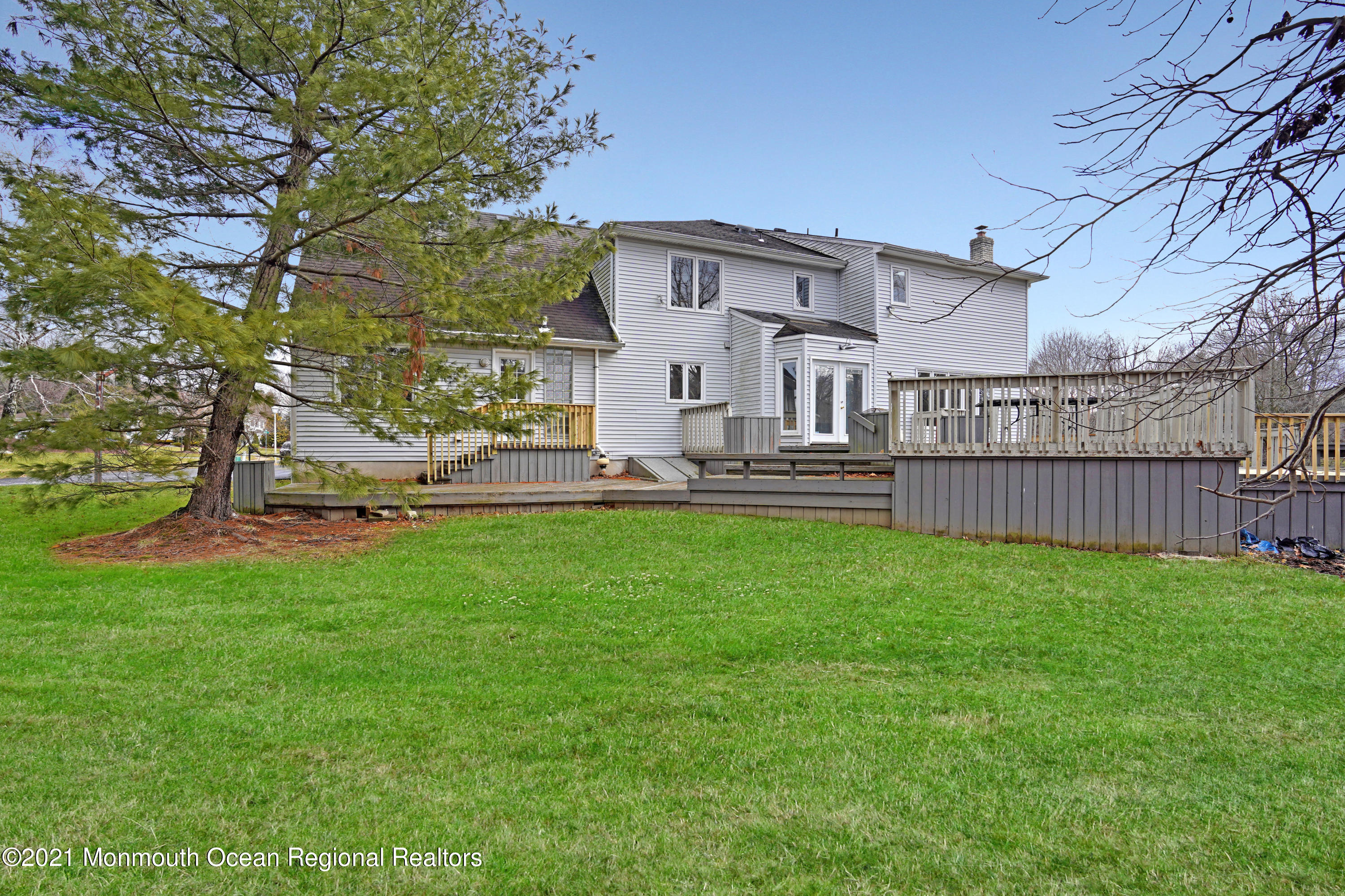 12 Nancy Road Marlboro, NJ 07746 - Photo 54 of 56 061_dsc02838-dsc02842_1