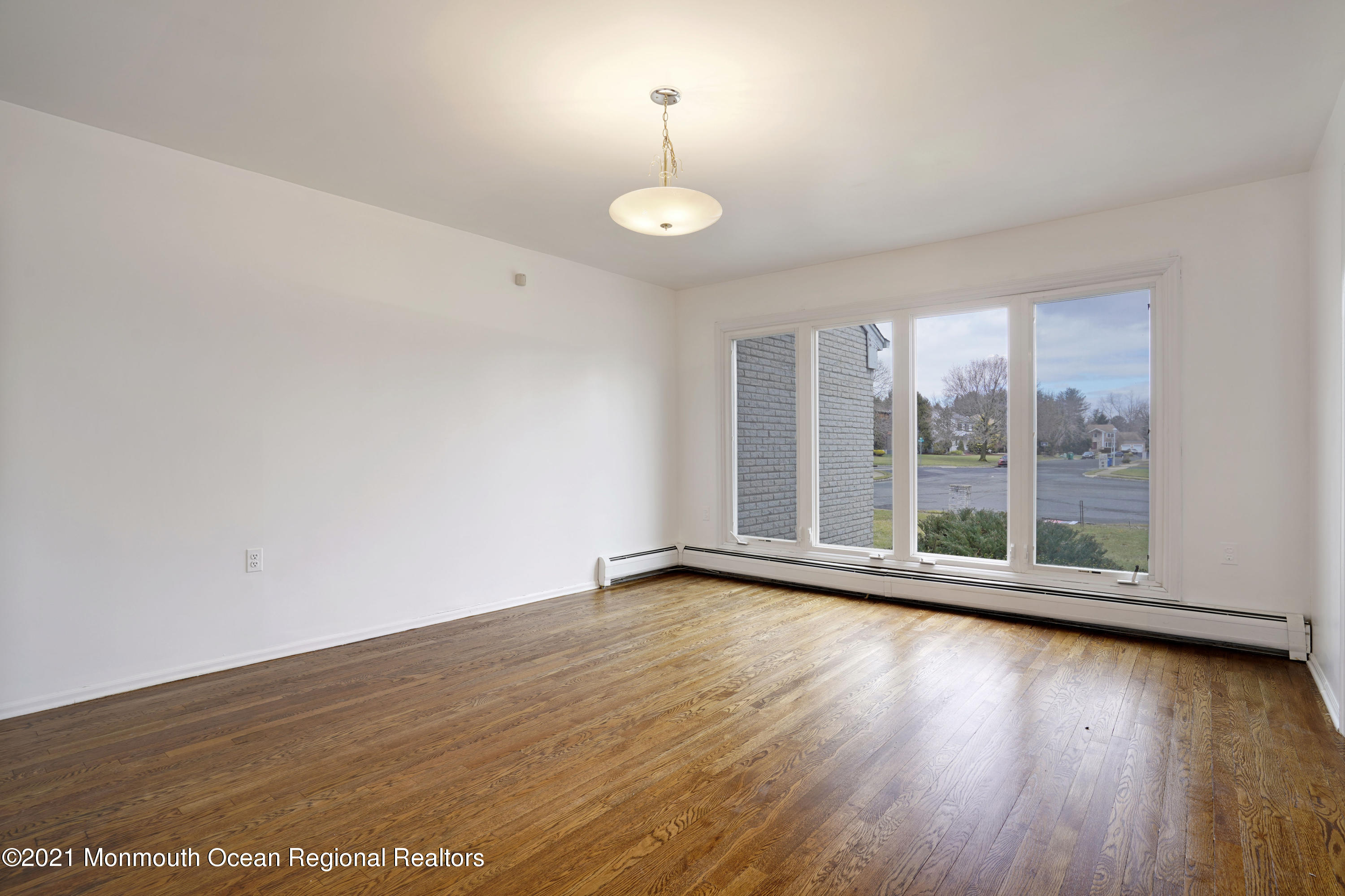 12 Nancy Road Marlboro, NJ 07746 - Photo 8 of 56 014_dsc02983-dsc02987