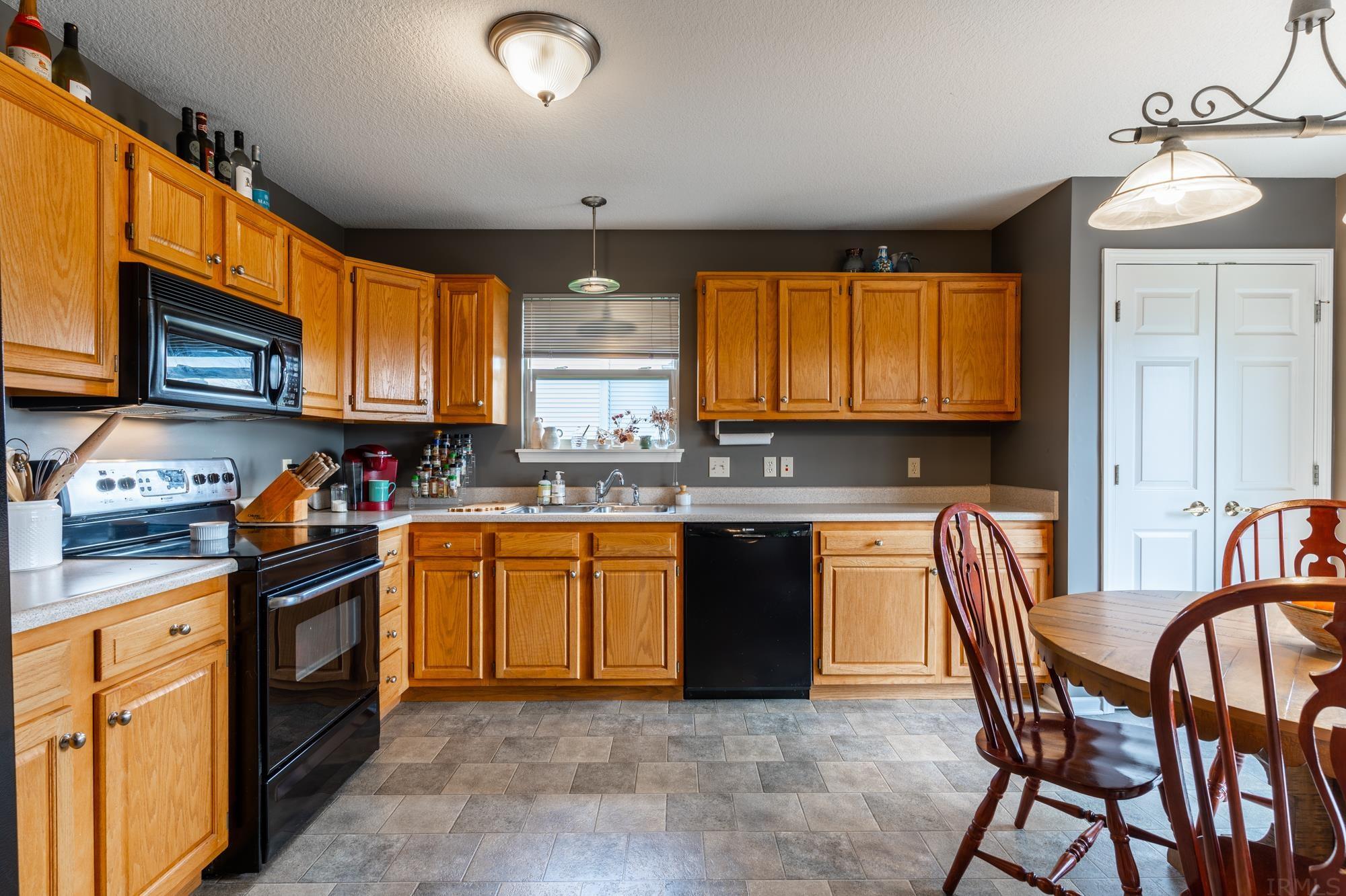 1409 Holly Ridge Run Fort Wayne, IN 46845 - Photo 22 of 29 Gallery Image 22