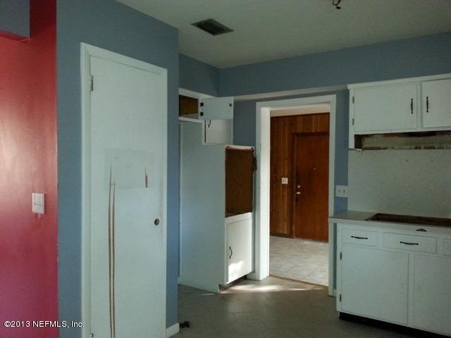 3140 Sandhurst Road East Jacksonville, FL 32277 - Photo 3 of 10 KIT 2