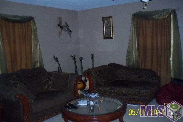 656 Church Street Raceland, LA 70394 - Photo 3 of 9 Living Room