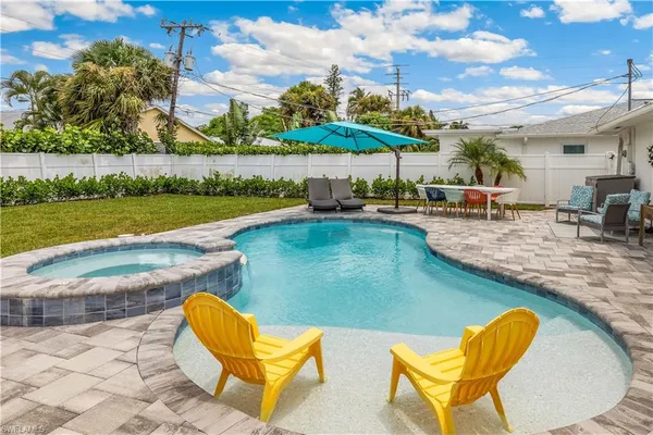 $9,000 | 791 94th Avenue North, Naples, FL 34108