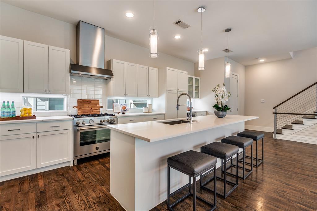 1419 Hubert Street Dallas, TX 75206 - Photo 14 of 29