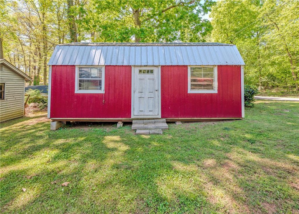 7 Old Oak Trail Hartwell, GA 30643 - Photo 37 of 59 a view of outdoor space and yard