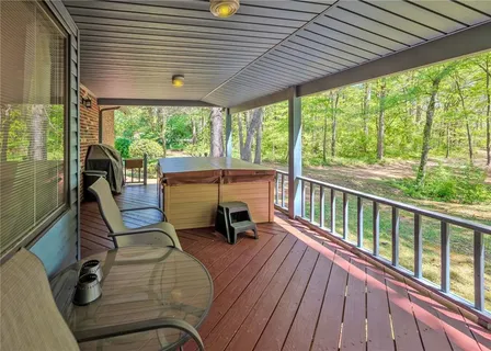 $800,000 | 7 Old Oak Trail, Hartwell, GA 30643