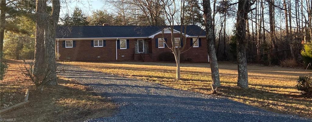 131 McCoy Road Reidsville, NC 27320 - Photo 2 of 16 Gallery Image 2