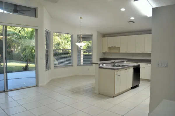 $3,450 | 6166 Cotton Rose Lane, Lake Worth, FL 33467