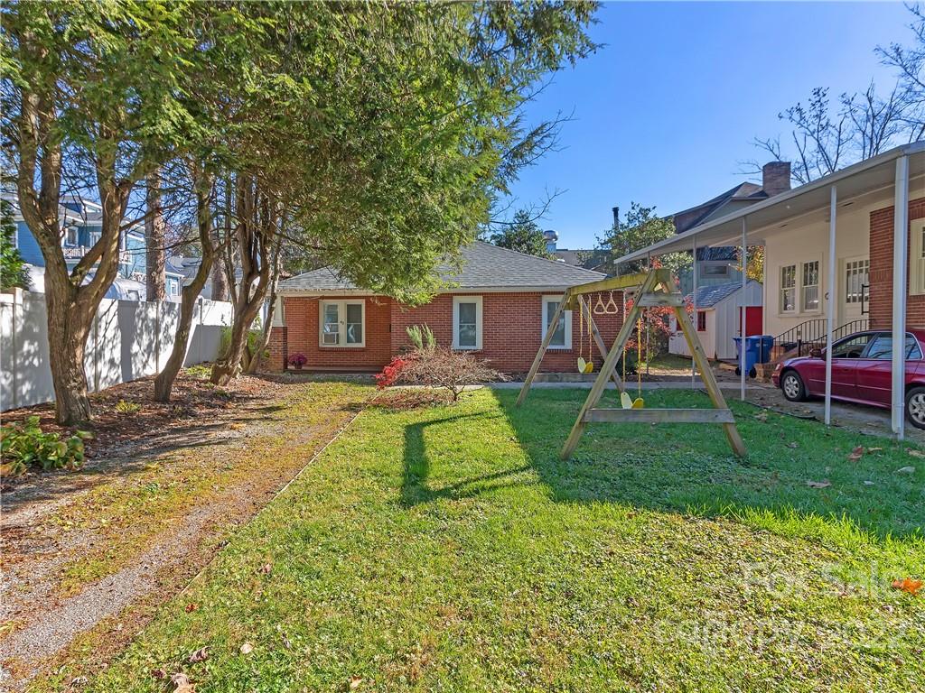218 West Main Street Brevard, NC 28712 - Photo 35 of 48