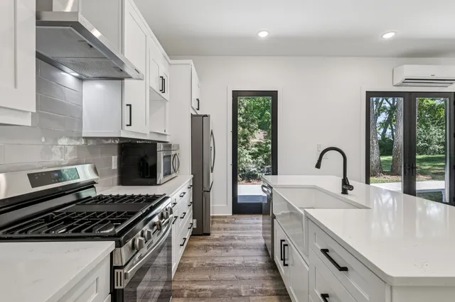 $6,725,000 | 5205 Williamsburg Road, Brentwood, TN 37027